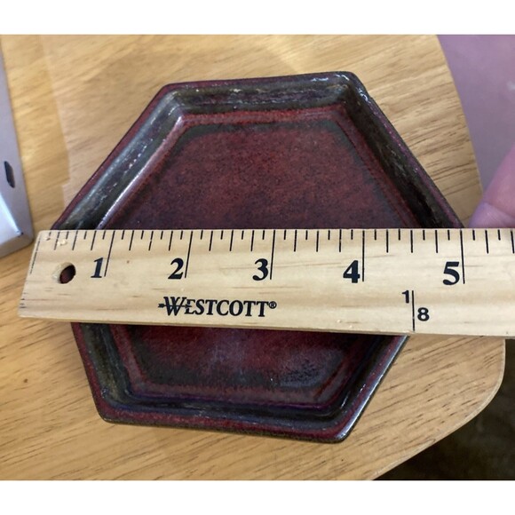 5-inch Hexagon Terracotta Red Plant Saucer Holder - Picture 5 of 5